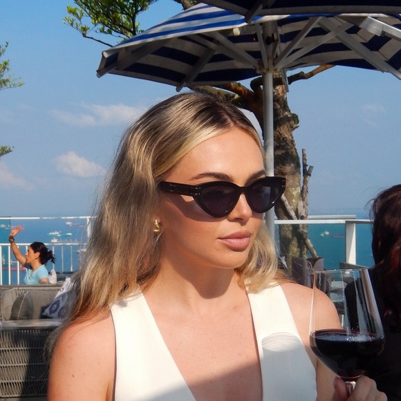 Christian Dior Sunglasses - Picture 4 of 5